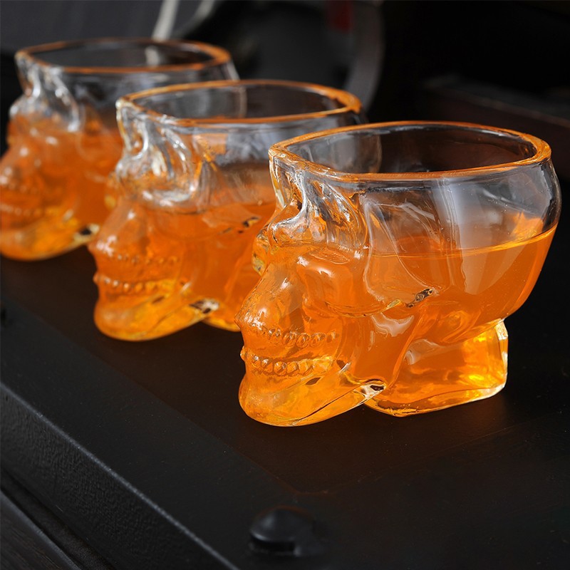 Creative Glass Skull Beer Mug  - Wine To Beer To Liquor 评论和价格